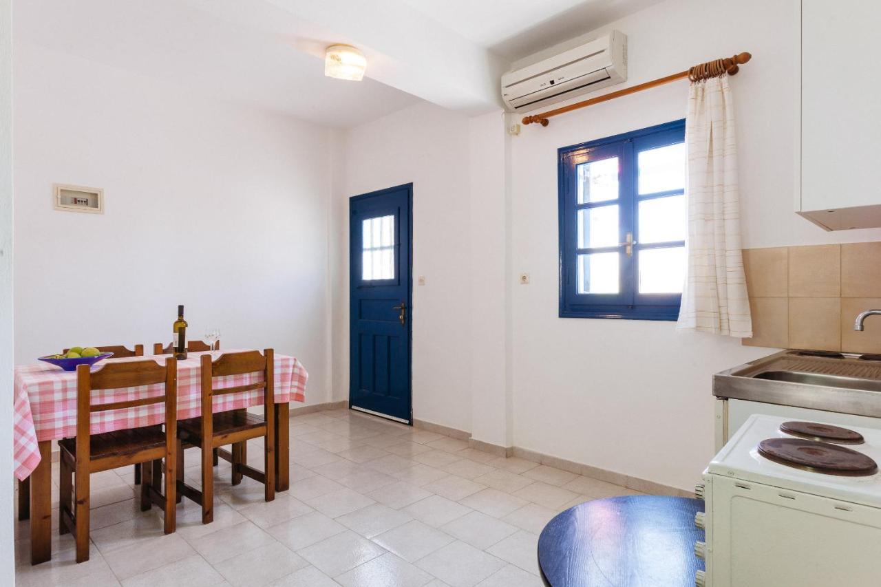 Thalassitis Coastal Apartments Perivolos  Exterior photo
