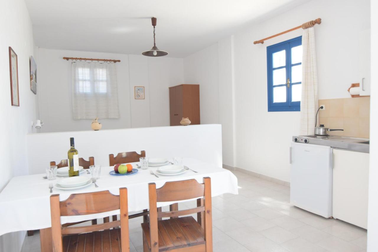 Thalassitis Coastal Apartments Perivolos  Exterior photo