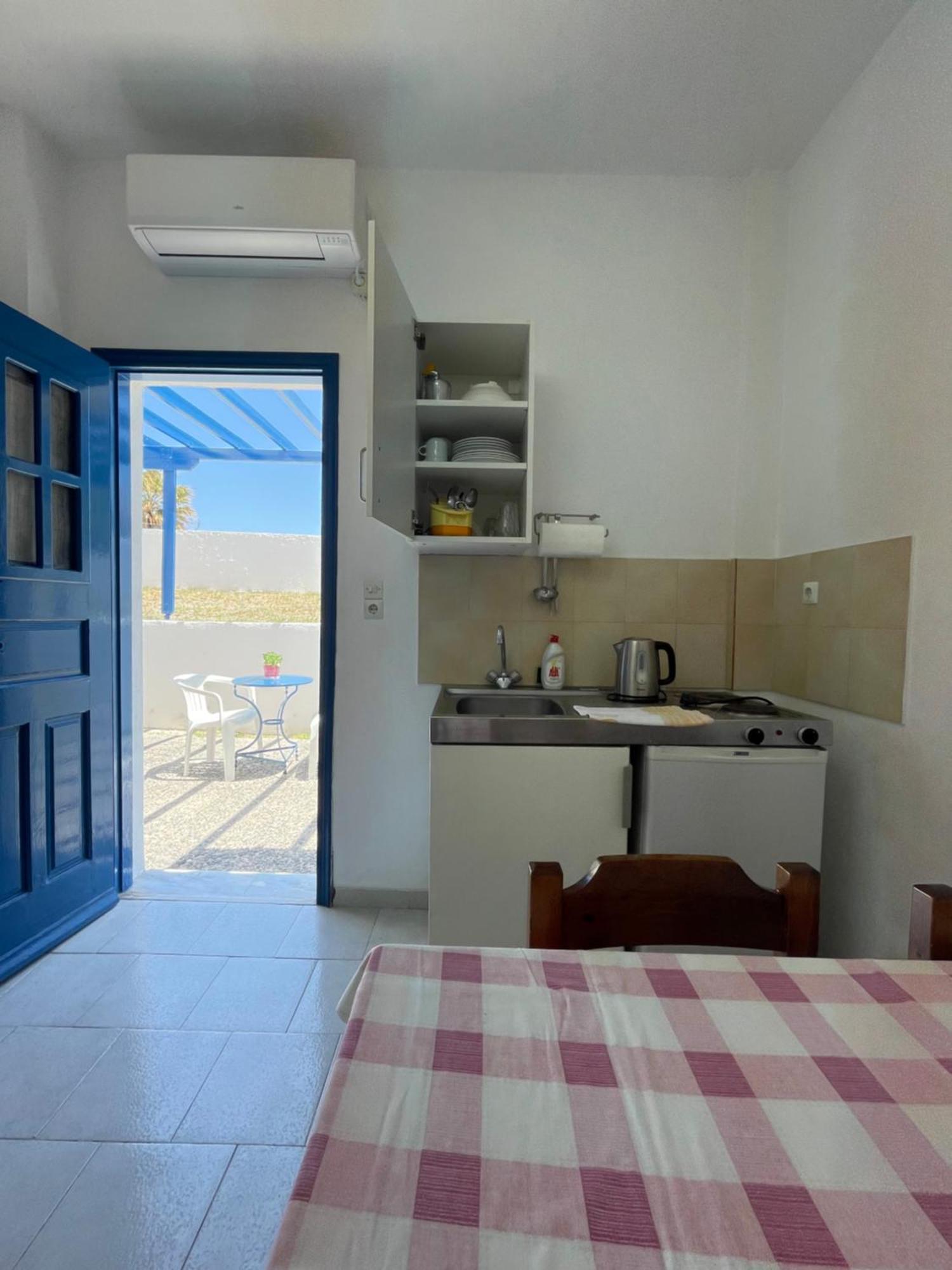 Thalassitis Coastal Apartments Perivolos  Exterior photo
