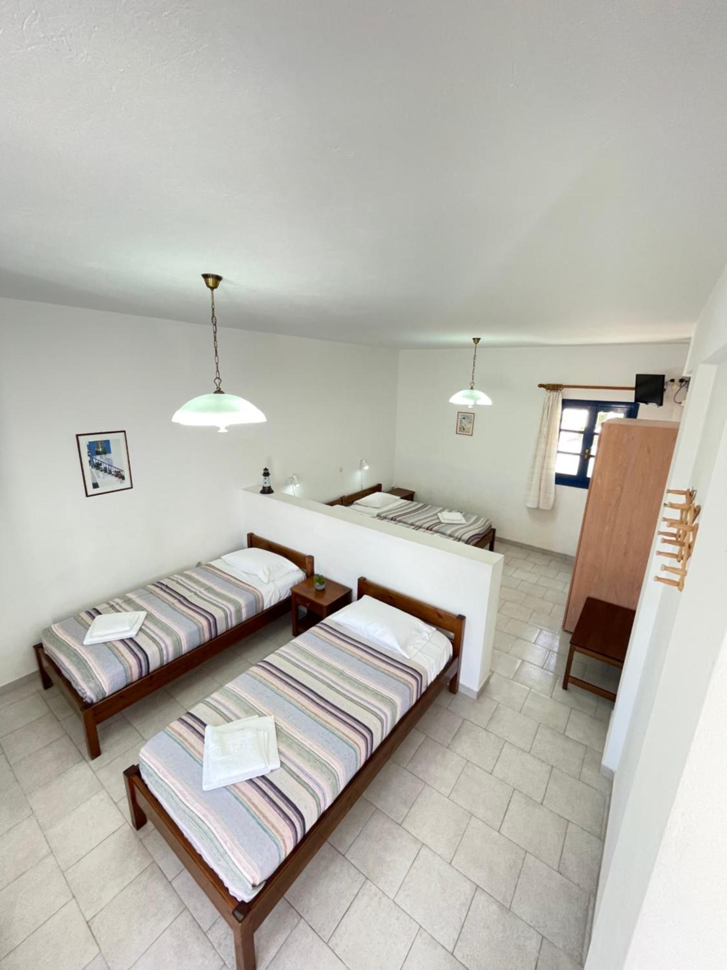 Thalassitis Coastal Apartments Perivolos  Exterior photo